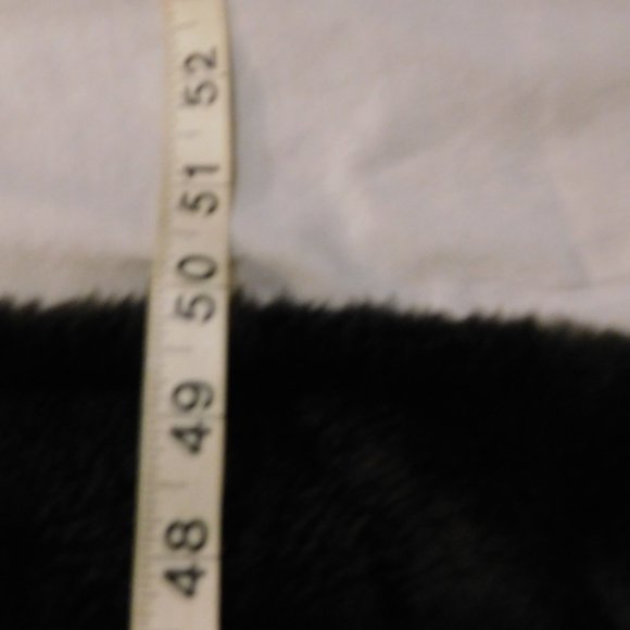 Faux Fur Lap Blanket - Picture 5 of 5